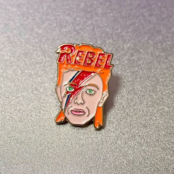 DAVID BOWIE ピンバッジ デヴィッドボウイ pins イギリス雑貨