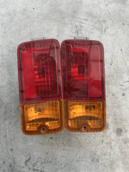 【中古】ダイハツ ハイゼット ジャンボ 純正 テールランプ左右