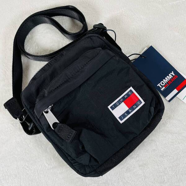 新品未使用 TOMMY JEANS トミージーンズ TOMMY HILFIGER トミーヒルフィガー 斜め掛けバッグ ショルダーバッグ AM0AM08846 BDS ブラック