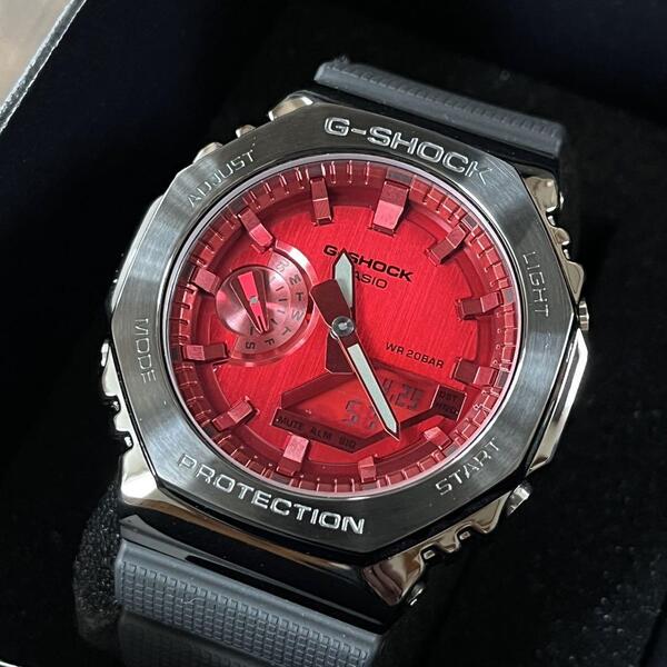 【未使用】CASIO G-SHOCK GM-2100B-4AJF 赤文字盤