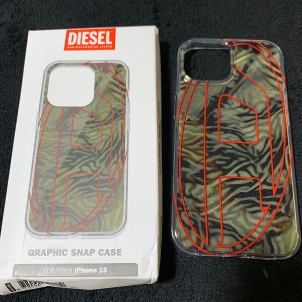 704t2324☆ DIESEL iPhone15ケース オーバルD ロゴ 保護