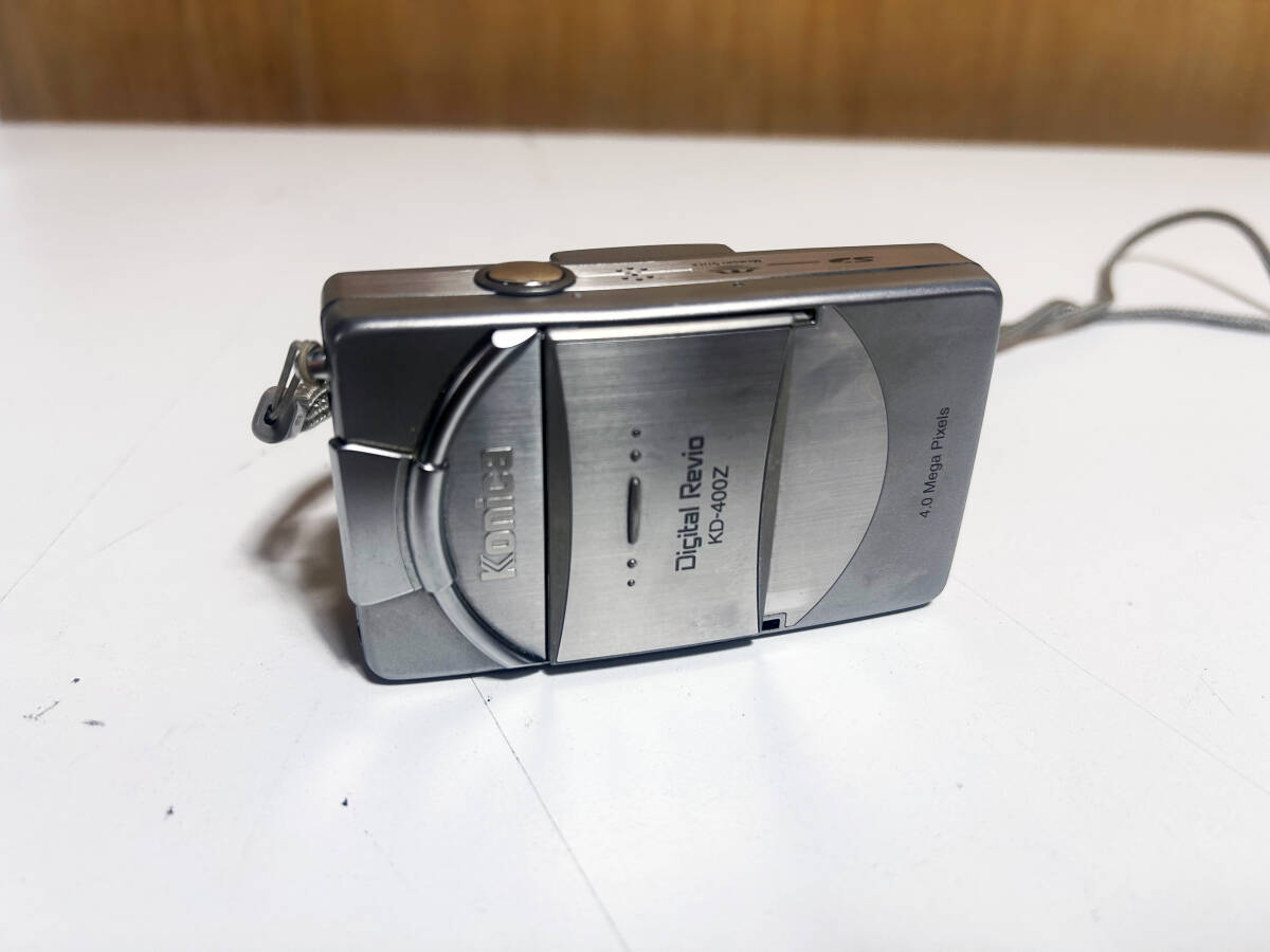 Konica Digital Revio KD-400Z - Camera-wiki.org - The free