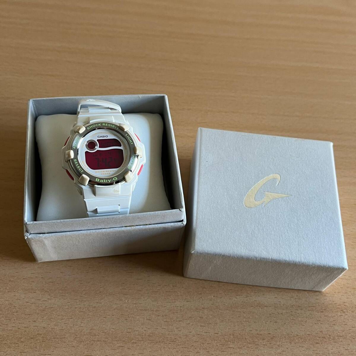 2025年最新】Yahoo!オークション -baby-g 白の中古品・新品・未 2025年最新】Yahoo!オークション -baby-g 白の中古品・新品・未