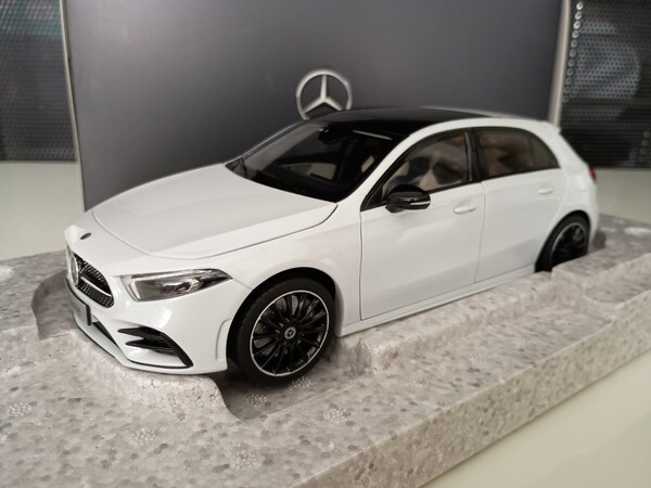 メルセデス特注 メルセデス ベンツ Aクラス W177 2018 Mercedes Benz 1/18