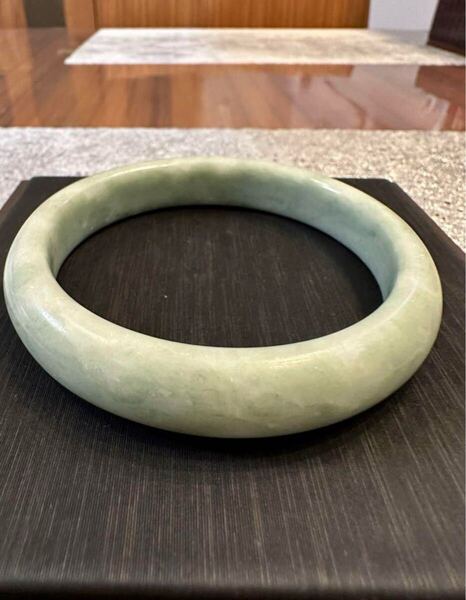 C-186 翡翠 天然石 英岩玉.太玉 バングル 腕輪 内径64mm