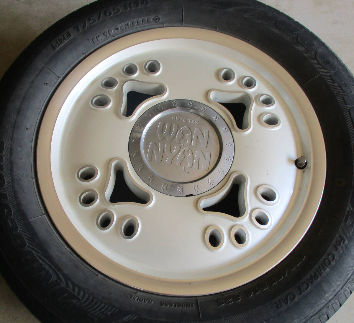 displaytire_26mm_04.jpg