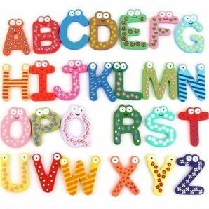 カラフルで可愛い! ABC マグネット 木製 アルファベット 磁石 知育玩具 英語教育 新品 送料無料