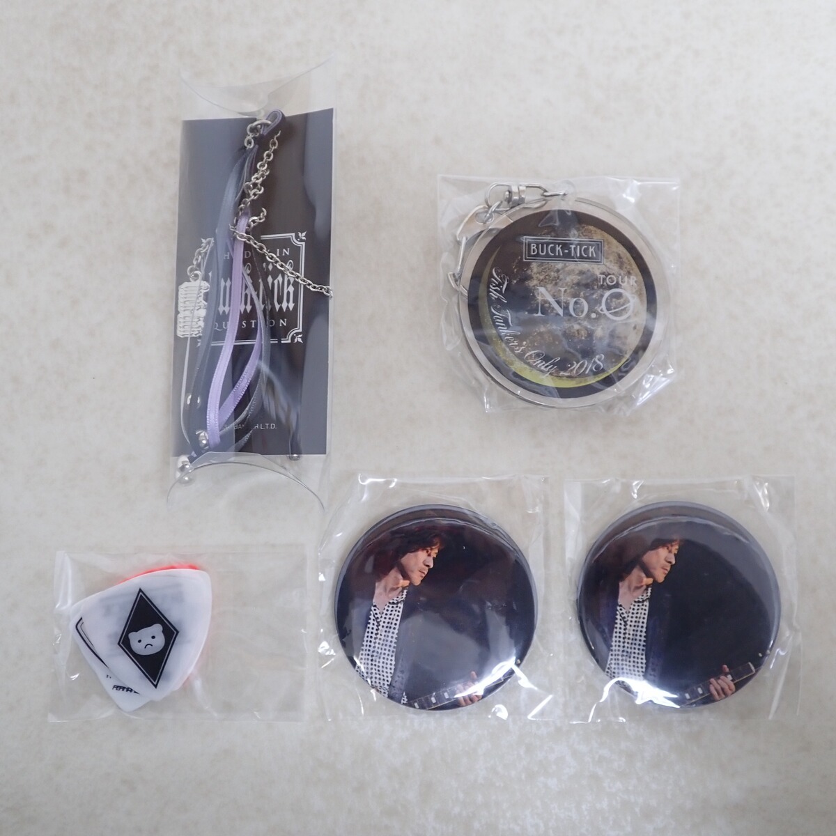 Yahoo!オークション -「buck-tick キーホルダー」の落札相場 Yahoo!オークション -「buck-tick キーホルダー」の落札相場