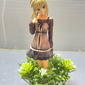 グッドスマイルカンパニー 1/8 PVC製塗装済み完成品フィギュア Fate/hollow ataraxia セイバー 私服Ver. ブラシュアップ&台座カスタム品
