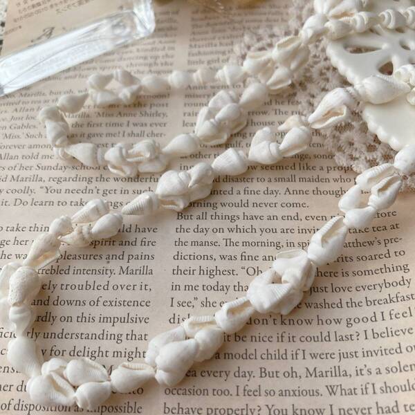 ネックレス ロング ハワイアンジュエリー 巻貝 ホワイト シェル 美品 軽量 ☆Vintage jewelry accessories R0371