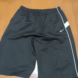 ★★ スポーツ ナイキ NIKE ハーフパンツ サイズL ★★