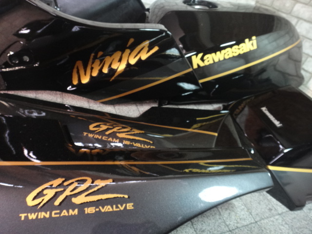 2025年最新】Yahoo!オークション -gpz900r タンクの中古品・新品