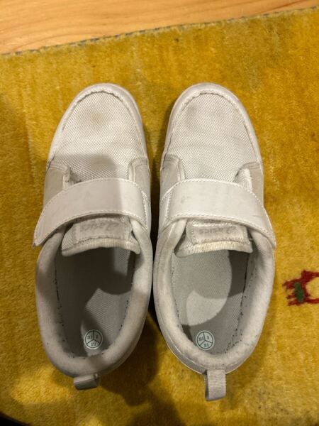 アシックス スクスク うわばき ジュニアシューズ asics 上履き CP Jr. 2 子供靴 キッズ 23.5cm 子ども 1144A323 スニーカー 名前消し跡有