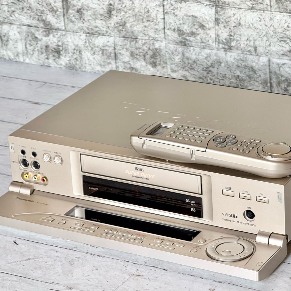 Yahoo!オークション -「hr-vfg1」(S-VHSビデオデッキ) (ビデオ Yahoo!オークション -「hr-vfg1」(S-VHSビデオデッキ) (ビデオ