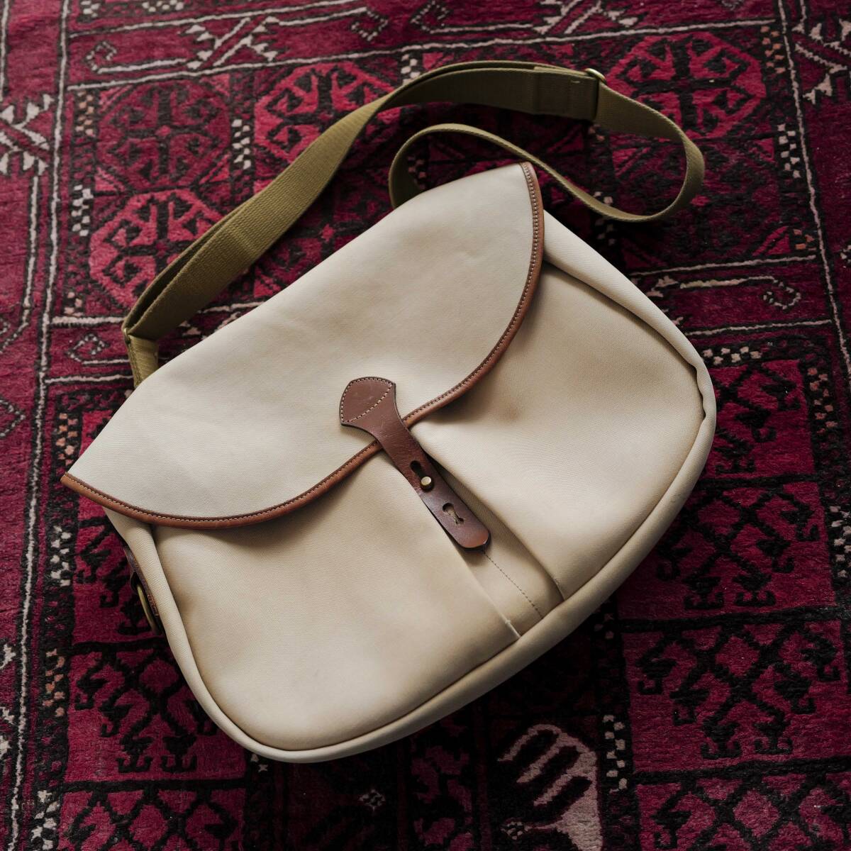 Yahoo!オークション - Billingham|ビリンガムの中古品・新品 Yahoo!オークション - Billingham|ビリンガムの中古品・新品