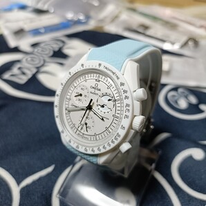 オメガバックル!OMEGASwatch ムーンフェイズホワイトにはこれ!