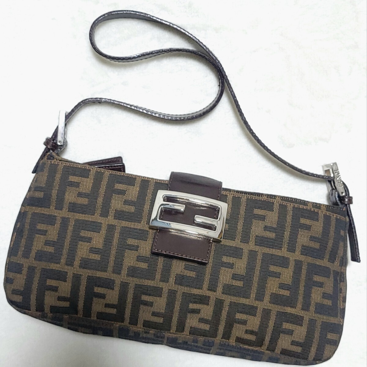 2025年最新】Yahoo!オークション -fendi マンマバケットの中古品 2025年最新】Yahoo!オークション -fendi マンマバケットの中古品