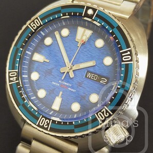 破格1点《期間特価10000円引き中!!》ブルーマンタ【国産S社製NH36搭載】防水性能200m デイデイト機能 サファイア 316L シーブルー/3連ss