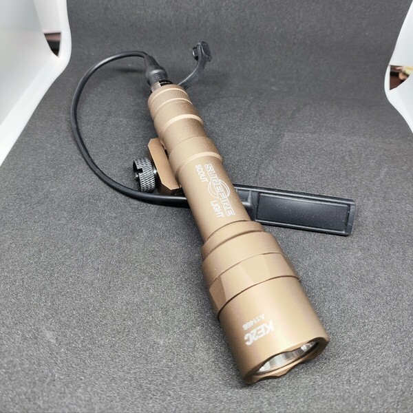 フラッシュライト ウェポンライト m600 タクティカルライト SUREFIRE シュアファイア