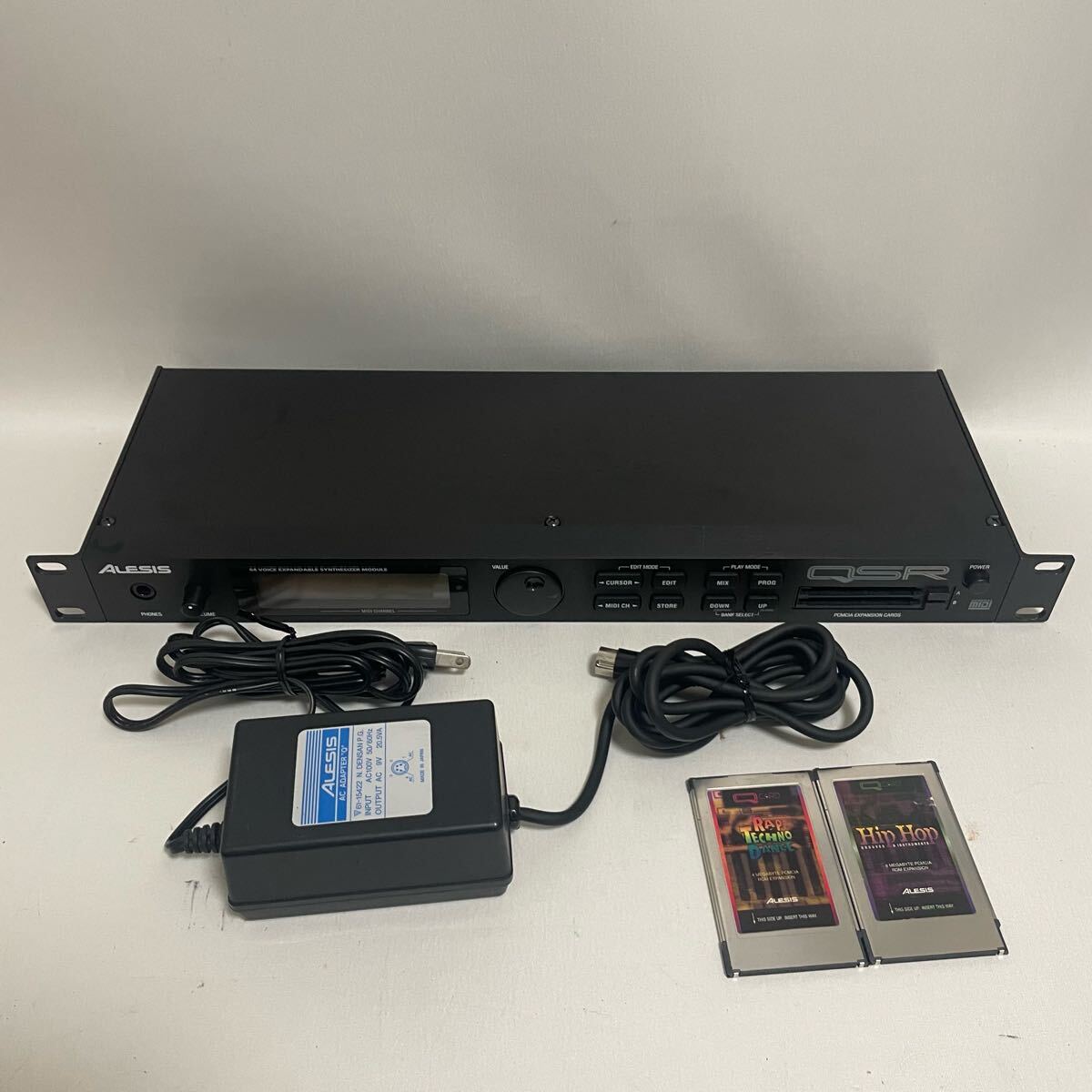 Alesis QSR Synth Module