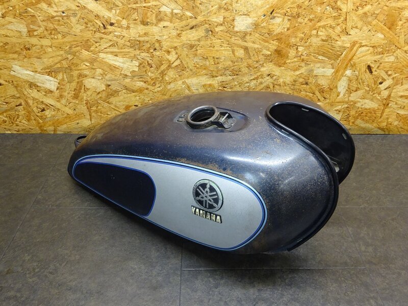 Yahoo!オークション -「sr400 タンク」(タンク) (パーツ)の落札 Yahoo!オークション -「sr400 タンク」(タンク) (パーツ)の落札