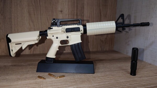 1/3スケール ミニチュアライフル M4 AR15 サンドカラー ミリタリー モデルガン トイガン ミニチュアガン