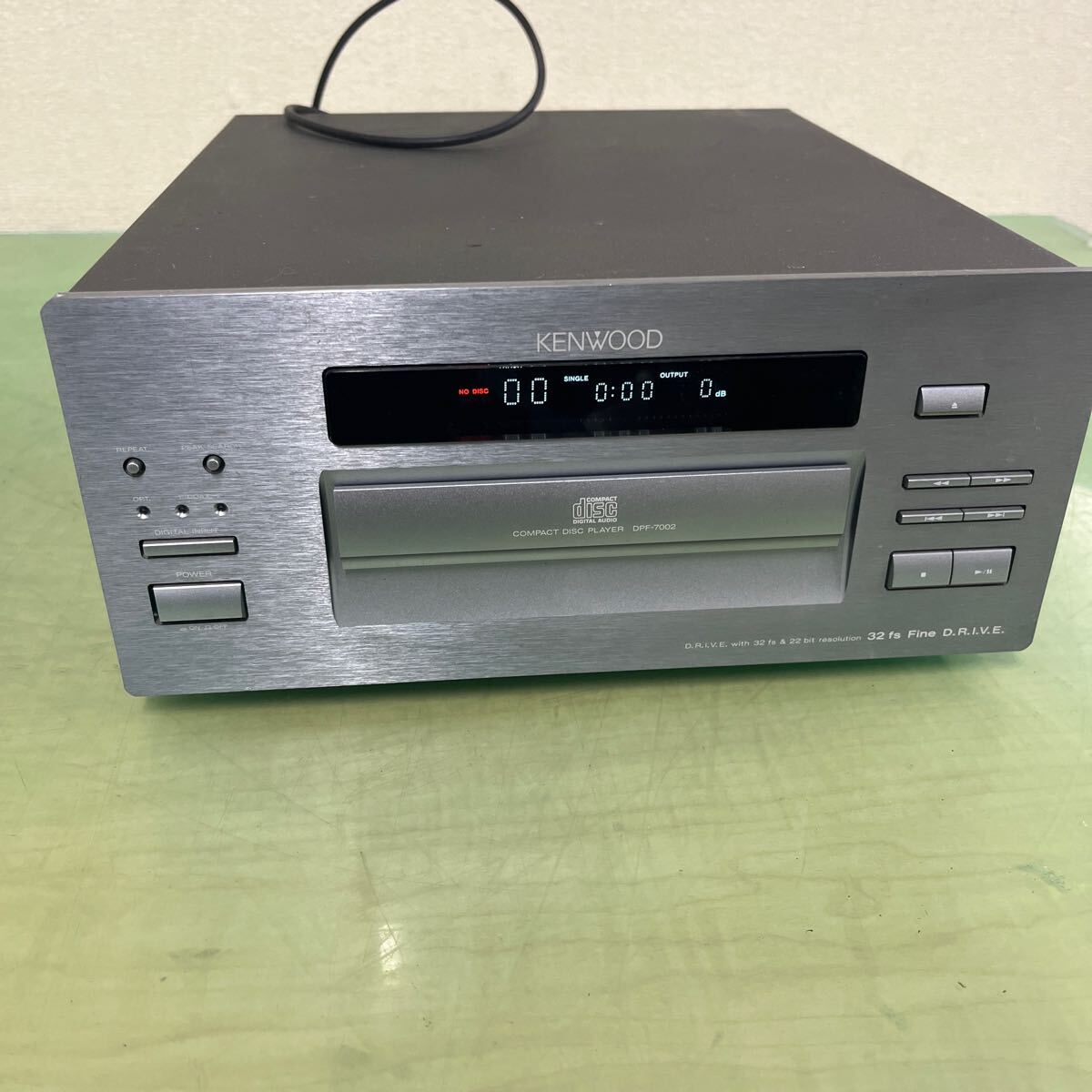 Yahoo!オークション -「kenwood dpf 7002」(CDプレーヤー) (カー Yahoo!オークション -「kenwood dpf 7002」(CDプレーヤー) (カー