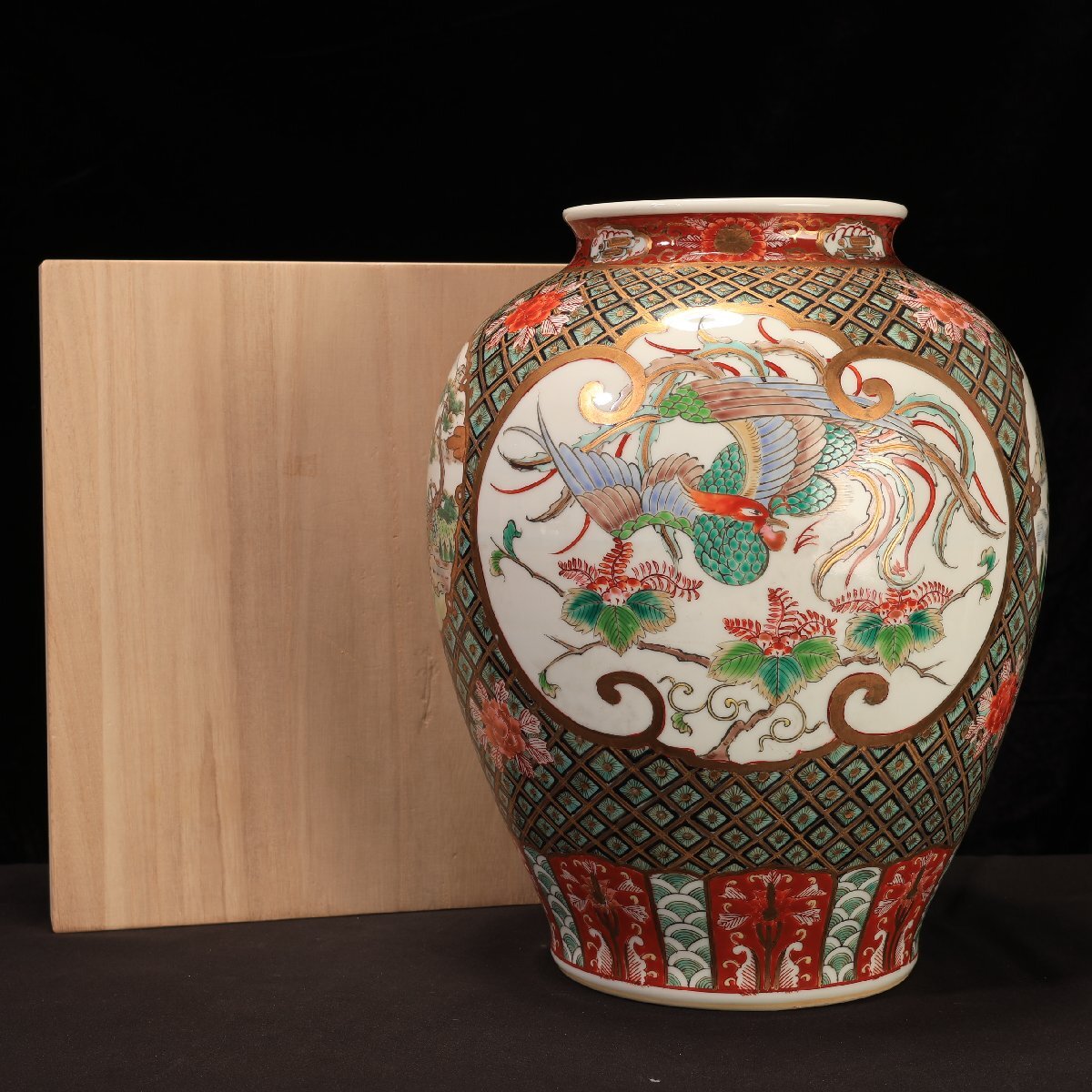 Yahoo!オークション -「骨董品」(花器、壷) (九谷)の落札相場 Yahoo!オークション -「骨董品」(花器、壷) (九谷)の落札相場