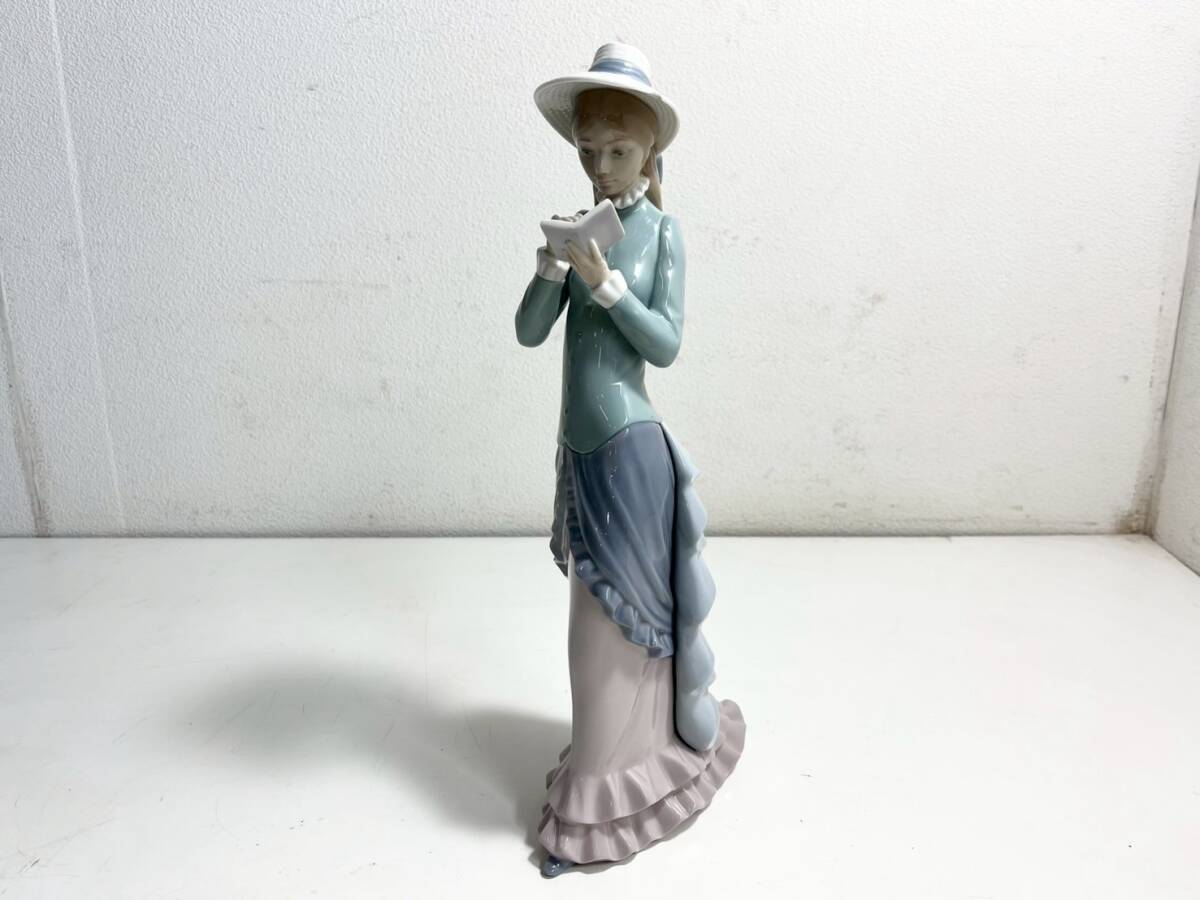 Yahoo!オークション -「リヤドロ 貴婦人」(陶芸) (工芸品)の落札 Yahoo!オークション -「リヤドロ 貴婦人」(陶芸) (工芸品)の落札