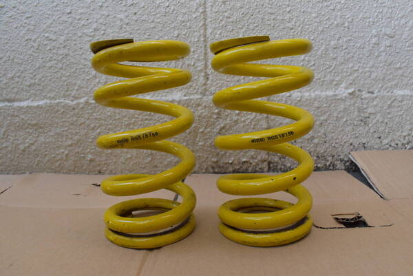 希少廃盤製品 RGID 直巻きスプリング(自由長180mm、内径65mm) 15.61kg/mm 2本