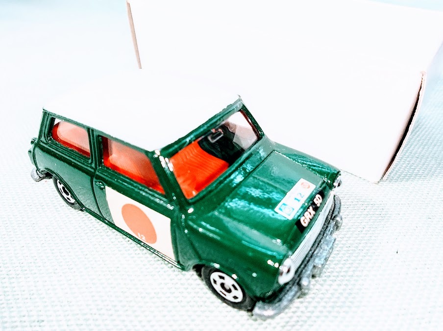 トミカ ミニクーパー トラフィック モンテカルロラリーカー