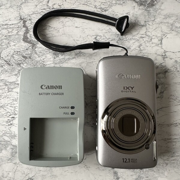 CANON キャノン IXY 930IS シルバー デジカメ