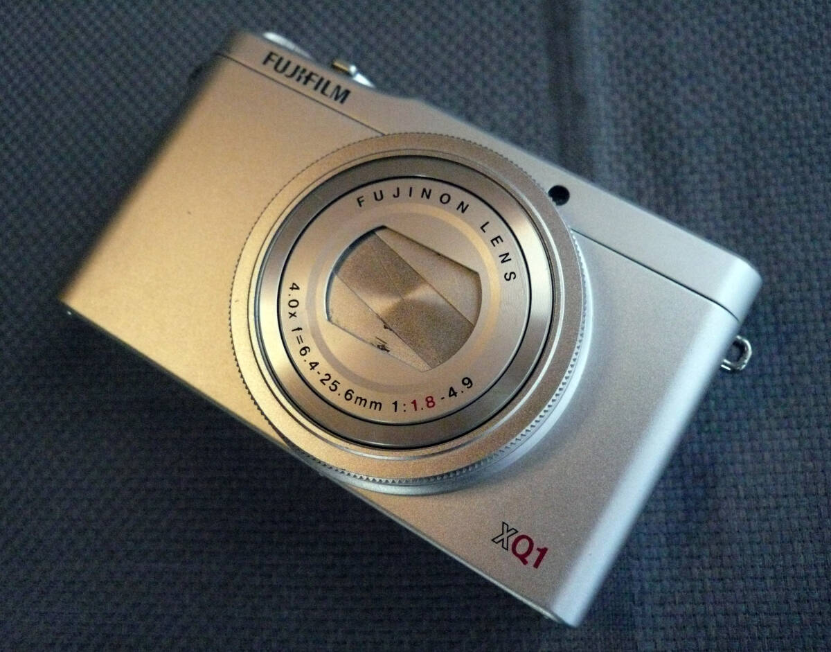 Yahoo!オークション -「fujifilm xq1」の落札相場・落札価格
