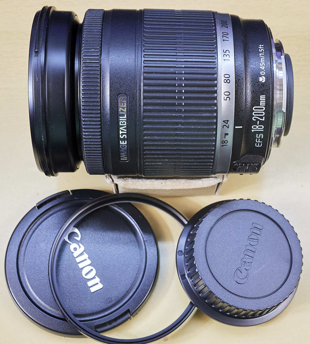 Canon EF-S 18-200mm IS ズームレンズ