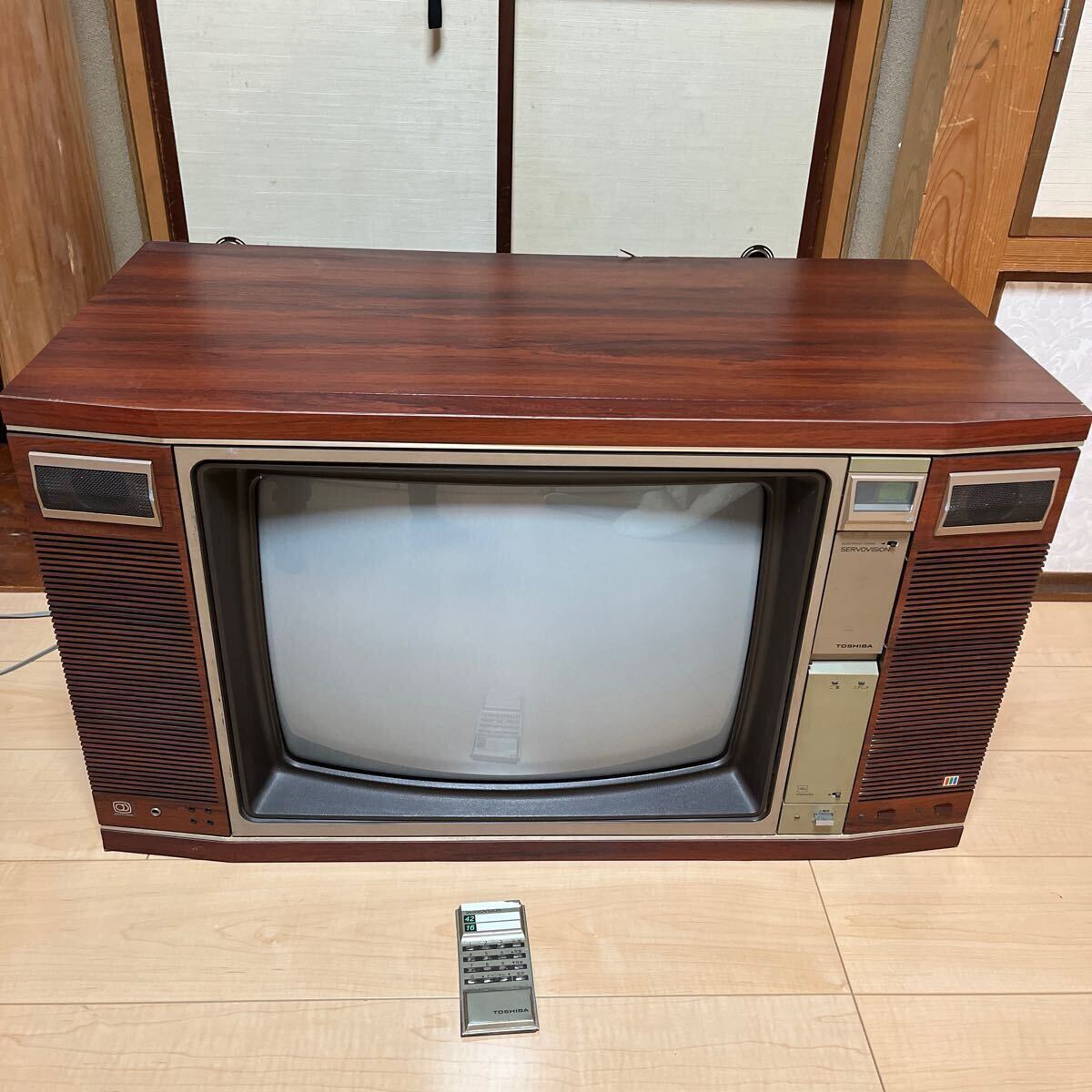 Yahoo!オークション -「東芝 ブラウン管 テレビ」(15インチ Yahoo!オークション -「東芝 ブラウン管 テレビ」(15インチ