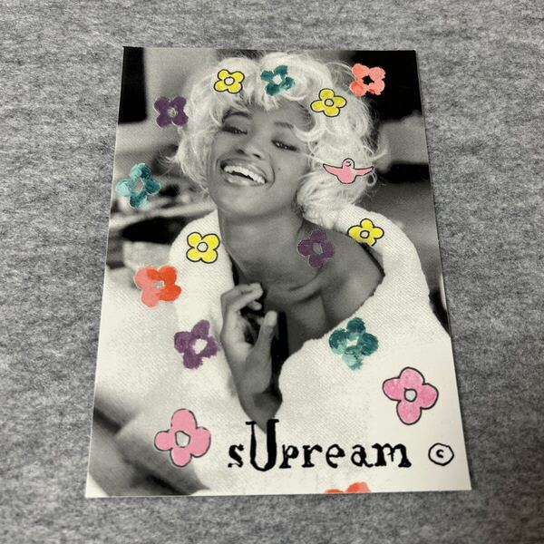 【Supreme】ナオミ キャンベル ステッカー 新品 / 20ss NAOMI キムタク着 木村拓哉着 シュプリーム ボックスロゴ BOXロゴ BOXLOGO Tシャツ