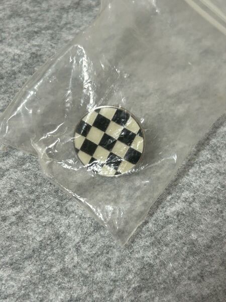 【Supreme】Checker Pin ピンズ 初期 激レア / シュプリーム チェッカー check PIN ピン ピンバッジ ピンバッチ ボックスロゴ BOXLOGO