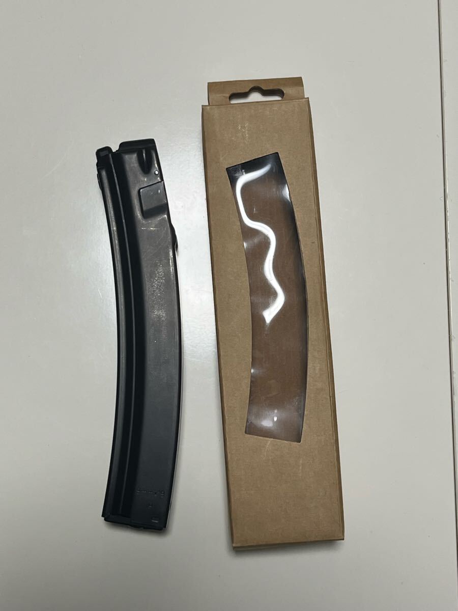 VFC: ガスブローバックMP5 用スペアマガジン 30連 CO2マガジン