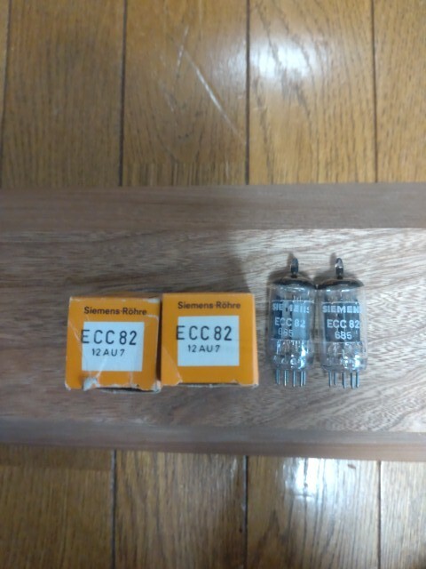 真空管　ECC82 SIEMENS 12AU7 4本セット　(３) 7日保証 真空管 ECC82 SIEMENS 12AU7 4本セット (3) 7日保証 真空管