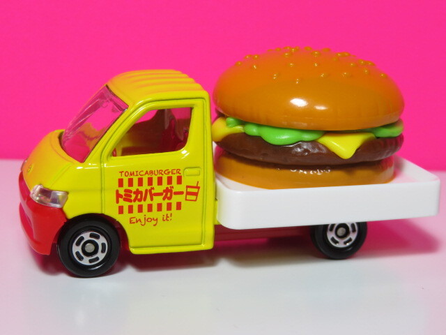 トミカ No.54 トヨタ タウンエース ハンバーガーカー（箱