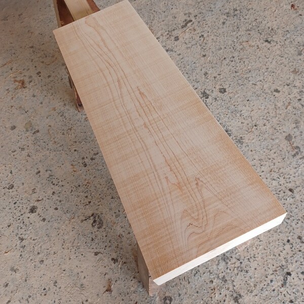B-1922【65×20.8×4.8cm】 国産ひのき 板 まな板 看板 棚板 一枚板 無垢材 桧 檜 DIY