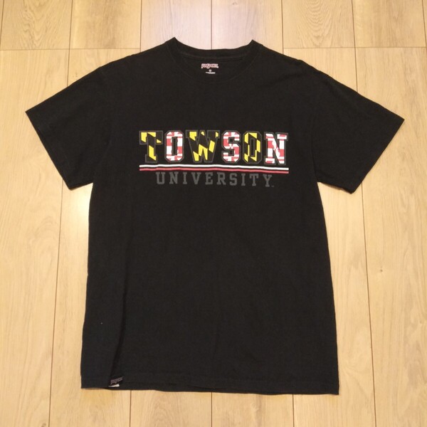 USA古着卸 Mサイズ JAN SPORT ジャンスポーツ タウソン大学 プリント Tシャツ