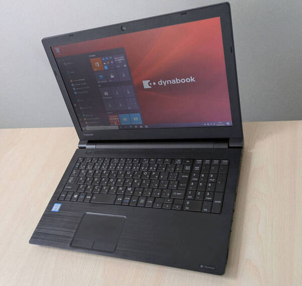 Dynabook / 事務用途向けノート / WIN10 OR WIN11 / 第7世代 Core i3 / メモリ8GB / SSD256GB / FHD液晶 / 878
