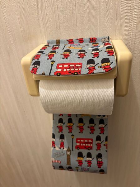 NO.388 ハンドメイド トイレットペーパーホルダーカバー猫柄