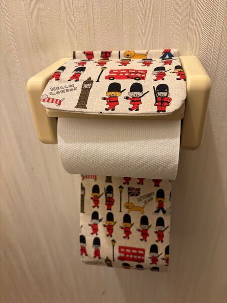 NO.389 ハンドメイド トイレットペーパーホルダーカバー猫柄