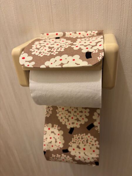 NO.401 ハンドメイド トイレットペーパーホルダーカバー花柄