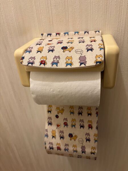 NO.405 ハンドメイド トイレットペーパーホルダーカバー犬柄 プロレス犬