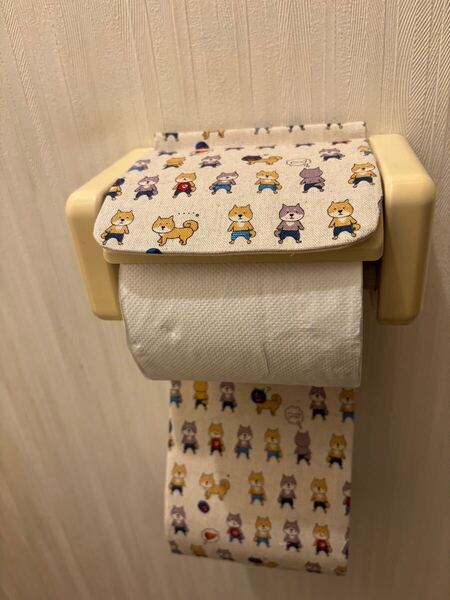 NO.408 ハンドメイド トイレットペーパーホルダーカバー犬柄 プロレス犬