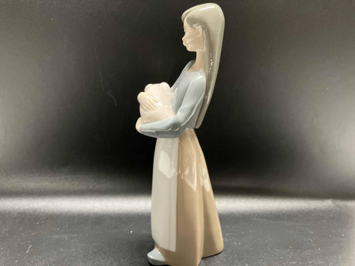 LLADRO フィギュリン 1011 子豚を抱く少女 リヤドロ