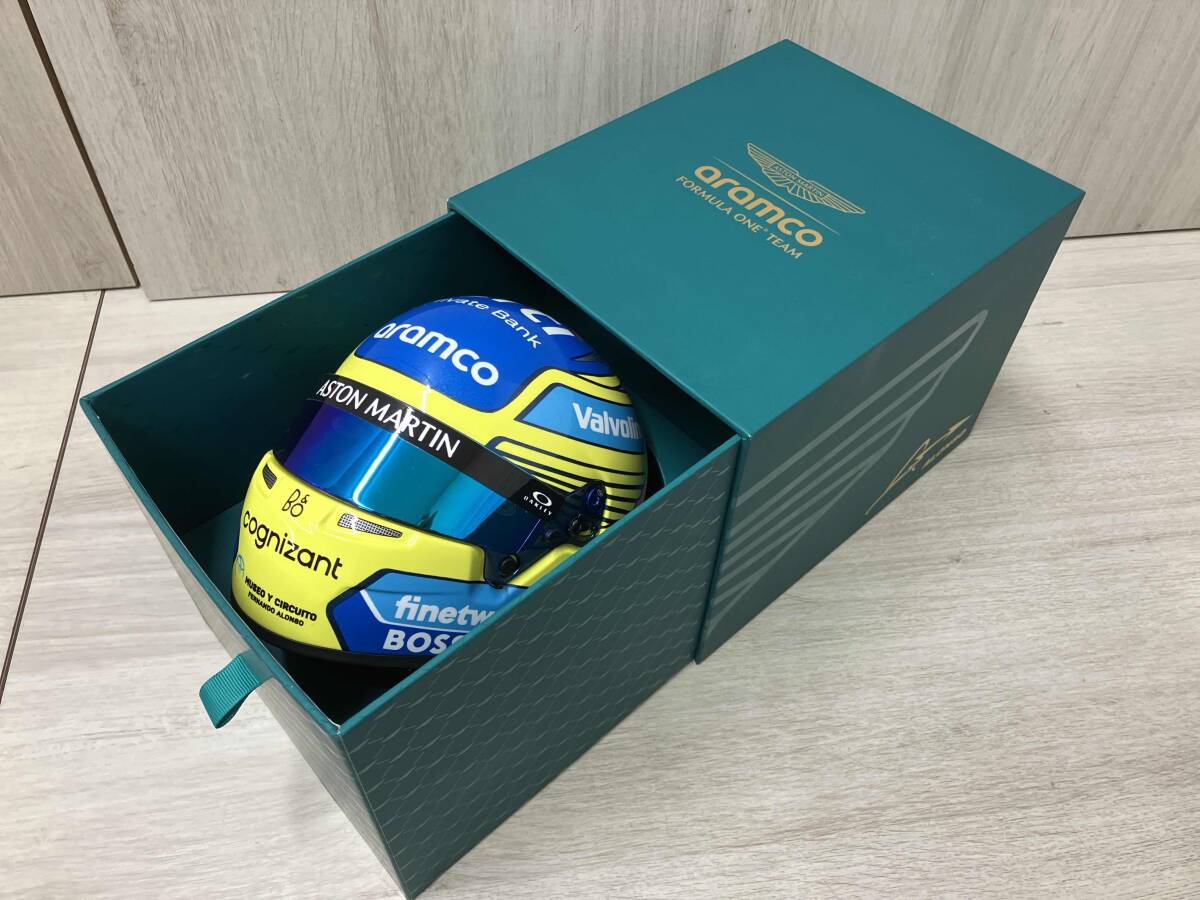 Yahoo!オークション -「1/2 ヘルメット f1」の落札相場・落札価格 Yahoo!オークション -「1/2 ヘルメット f1」の落札相場・落札価格